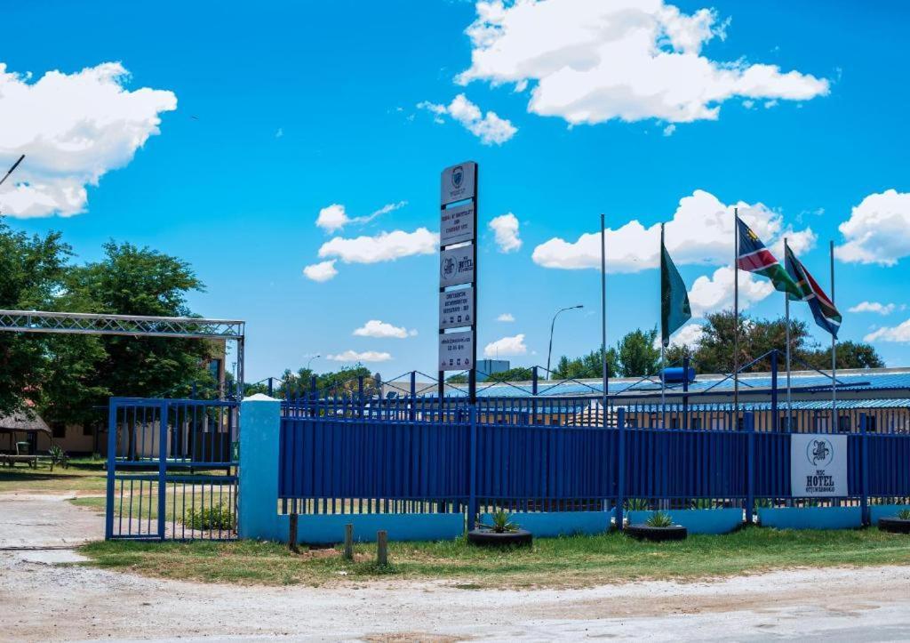 Msc Hotel Otjiwarongo Monitronics Exteriör bild